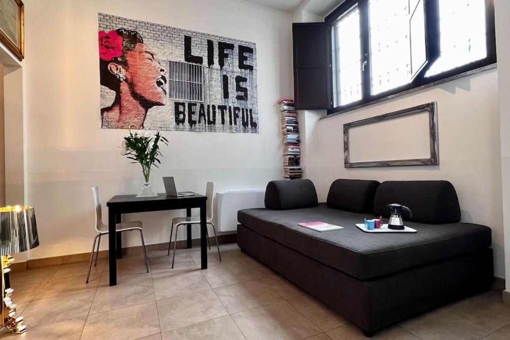 Apartmán Life Is Beautiful Design Loft Navigli Romolo, Netflix, Wifi, Ac And Street Parking Milán Exteriér fotografie