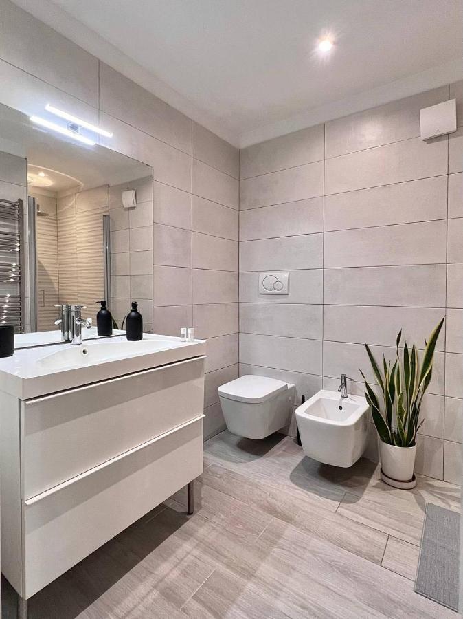 Apartmán Life Is Beautiful Design Loft Navigli Romolo, Netflix, Wifi, Ac And Street Parking Milán Exteriér fotografie